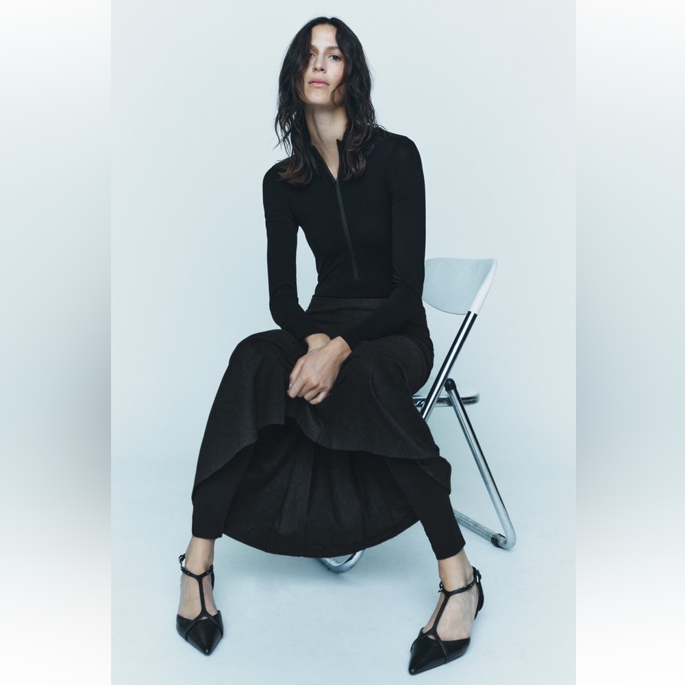 ✨SALE ✨ ZARA SLIT WOOL BLEND SKIRT ZW COLLECTION
✨SALE ✨ - Picture 6 of 14